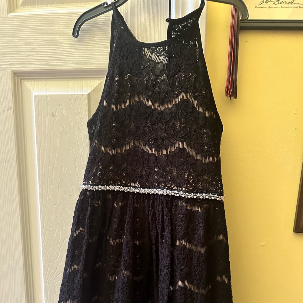 In Girl Black and Tan Dress Size 8